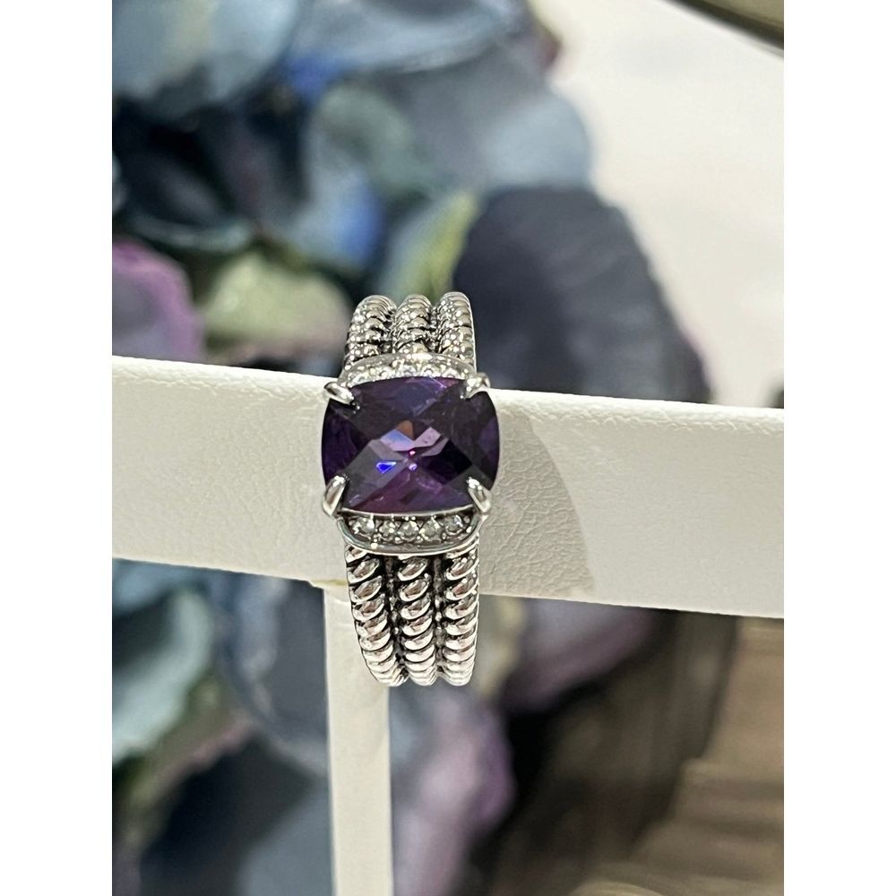 Like new! Fashion purple‎ gem and silver tone ring size 7.5